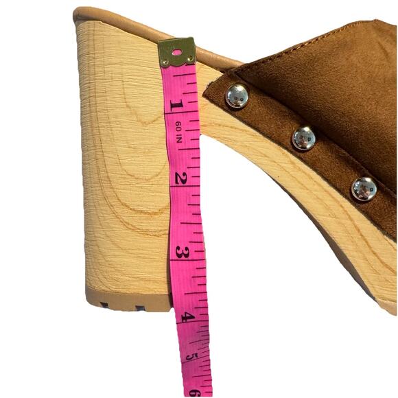 New Sun + Stone Studded Tan Suede Clogs Shoes Womens 8.5 - Picture 6 of 7